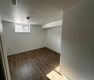 For Lease - 35 Karen Crescent Unit# Lower, Hamilton, Ontario - Photo 3