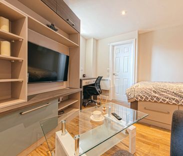 Apt 3, Eagle House - Photo 4