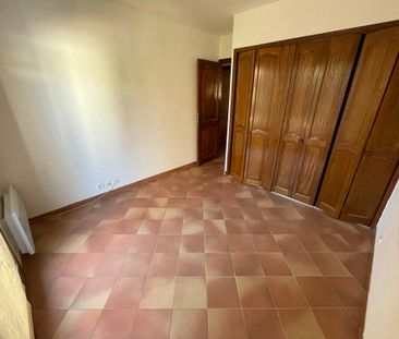 Location maison 6 pièces 115 m² Saint-Raphaël 83700 - Photo 2