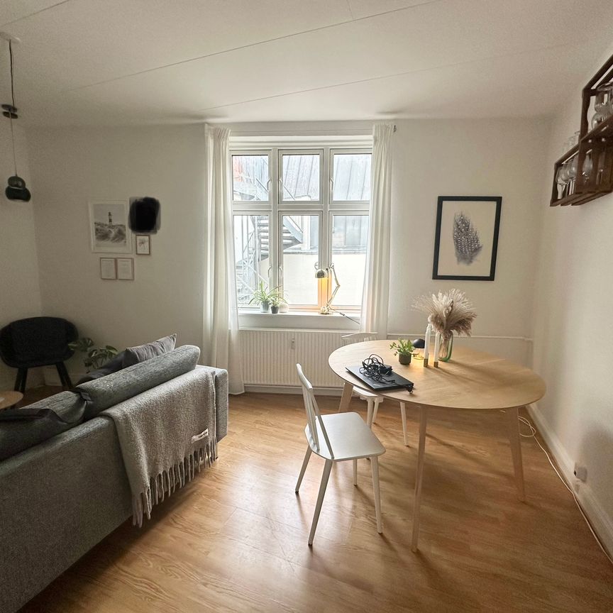 Renoveret lejlighed med 2 værelser i Aalborgs centrum - Photo 1