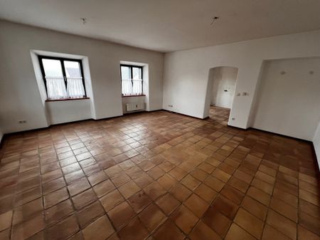 Wunderschöne Mietwohnung in historischem Gebäude von St. Lorenzen im Mürztal - ideal für Pärchen - Photo 2