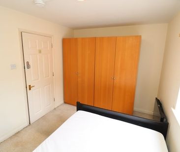 Room in a Shared Flat, Caravel Close, E14 - Photo 4