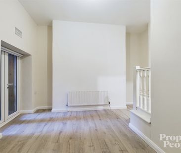 APT 1, 3, Kinnaird Terrace, Belfast, BT14 6BN - Photo 3