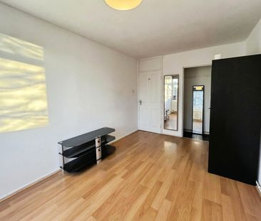 The Drive, Brentwood, Great Warley - Photo 1