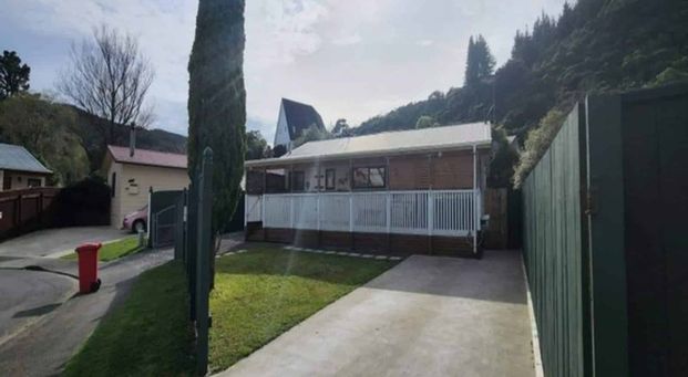 6 Edmund Lomas Grove, Birchville - Photo 1