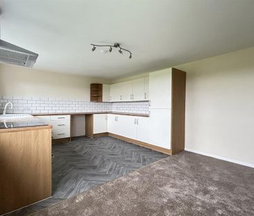 2 bedroom bungalow to rent - Photo 6