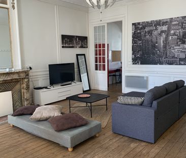 Location Appartement 2 pièces 68m² BORDEAUX 33000 - Photo 2