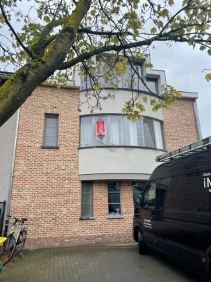 Sfeervol appartement met één slaapkamer centraal in de dorpskom van St Jozef Olen. - Foto 1