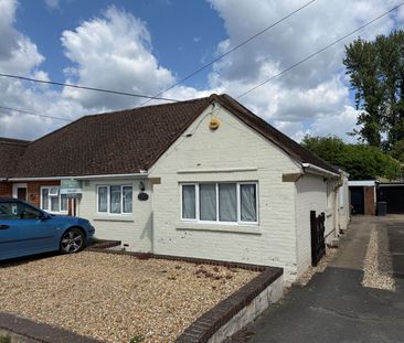 Kings Avenue, Tongham, Farnham, GU10 1AU - Photo 3
