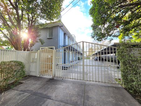 4 / 10 Walsh Street, Ormond - Photo 4
