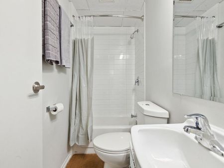 Deluxe Basic - Somerset, Halifax - Photo 4