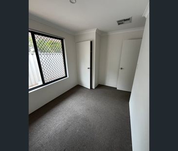 60 Diana Cresent, Lockridge, WA 6054 - Photo 4