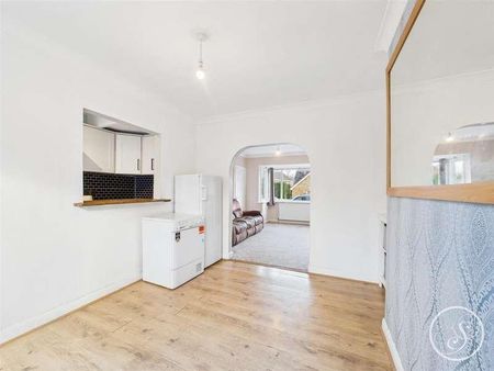 Henconner Gardens, Leeds, LS7 - Photo 4