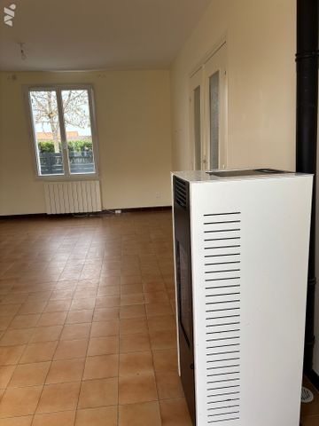 MACLAS entrée du village maison T4 d'une superficie de 87,65 m² - Photo 2