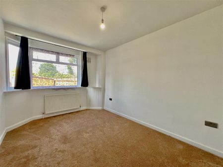 2 bedroom maisonette to rent - Photo 2