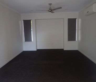 67 Marlborough Street, Ooralea - Photo 1