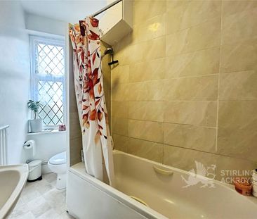 London Road, Guildford, Surrey, GU1 2AF - Photo 4