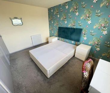 Prebends Field, Gilesgate, Durham, DH1 - Photo 6