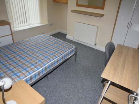 6 bedroom house to rent - Photo 4