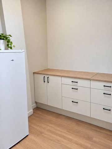 Location Appartement 4 pièces 94m² DAX 40100 - Photo 2