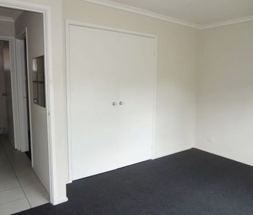 Delightful Meadow Heights Home - Photo 3