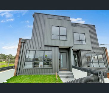 21 Travertine Loop, Berwick, Vic 3806 - Photo 6