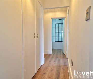 Beresford Gardens, Margate, CT9 - Photo 2