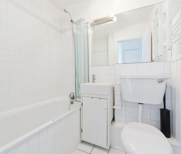 Wicklow Court, 38-40 South Great George's Street, Dublin 2, D02 VF72 - Photo 2