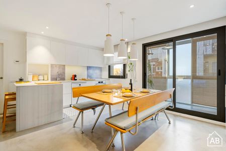 Cozy Apartment for Couples near the Beach in Poblenou - Photo 4