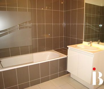 Location Appartement 2 pièces 46m² ST HERBLAIN 44800 - Photo 4