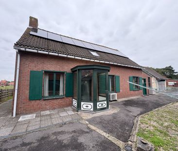 Instapklare woning met 3 slaapkamers en aparte garage - Photo 2