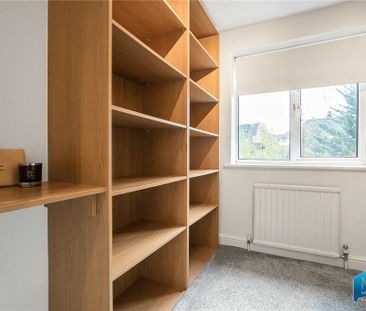 4 bedroom semi-detached house to rent - Photo 2