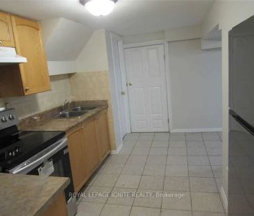 984 Kennedy Road #Bsmt - Photo 3