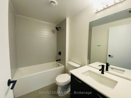 For Lease - 2300 St. Claire Avenue Unit# 429, Toronto, Ontario - Photo 5