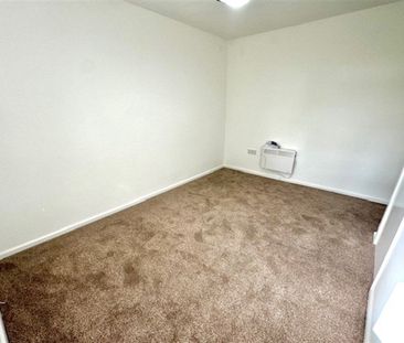 Charnwood Crescent, Chandlers Ford, SO53 - Photo 2