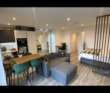 Studio to rent - Photo 4