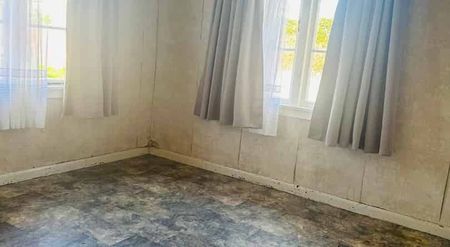 Family Home With Great Location - Photo 4