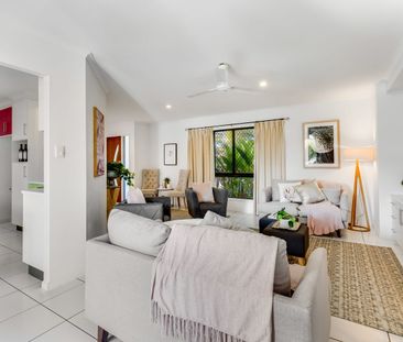 Beautifully presented Home, great location and Shed. - Photo 2