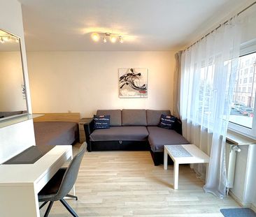 Charmante und lichtdurchflutete 1-Zimmer-Wohnung mit Balkon mit Bli... - Photo 1