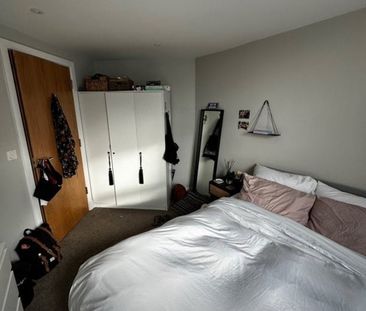 Room in a Shared Flat, Zion Gardens, BN1 - Photo 3