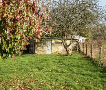 3 bedroom detached bungalow in a semi rural setting, within easy re... - Photo 4