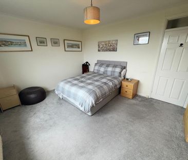 3 bedroom detached bungalow to rent - Photo 6