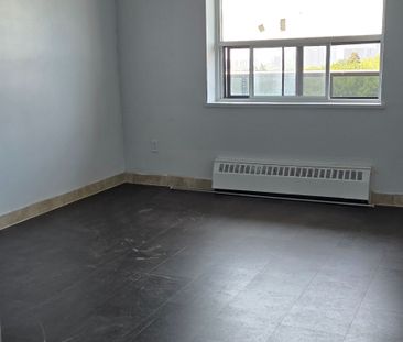 For Lease - 1651 Victoria Pk Avenue Unit# 302, Toronto, Ontario - Photo 6