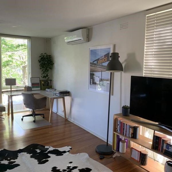 1 / 12 Westbury St, St Kilda East - Photo 1