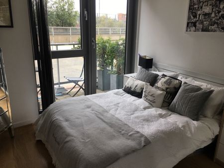 1 Bed Flat, George Hudson Tower, E15 - Photo 5