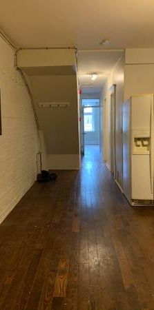 BEAUTIFUL 3 BEDROOM APARTMENT IN THE ANNEX - Photo 1