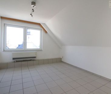 Hübsche 2-Raum Dachgeschoss-Wohnung in zentraler Wohnlage von Schönheide - Foto 3