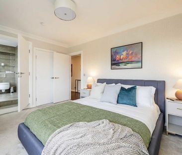 3 bedroom flat to rent - Photo 2