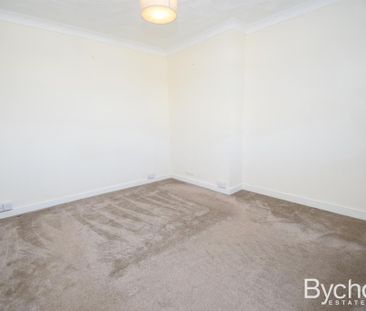 2 bedroom semi-detached house to rent - Photo 3
