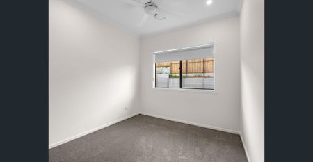 5-BEDROOM FAMILY HOME + DUCTED AC + LARGE YARD! - Photo 2